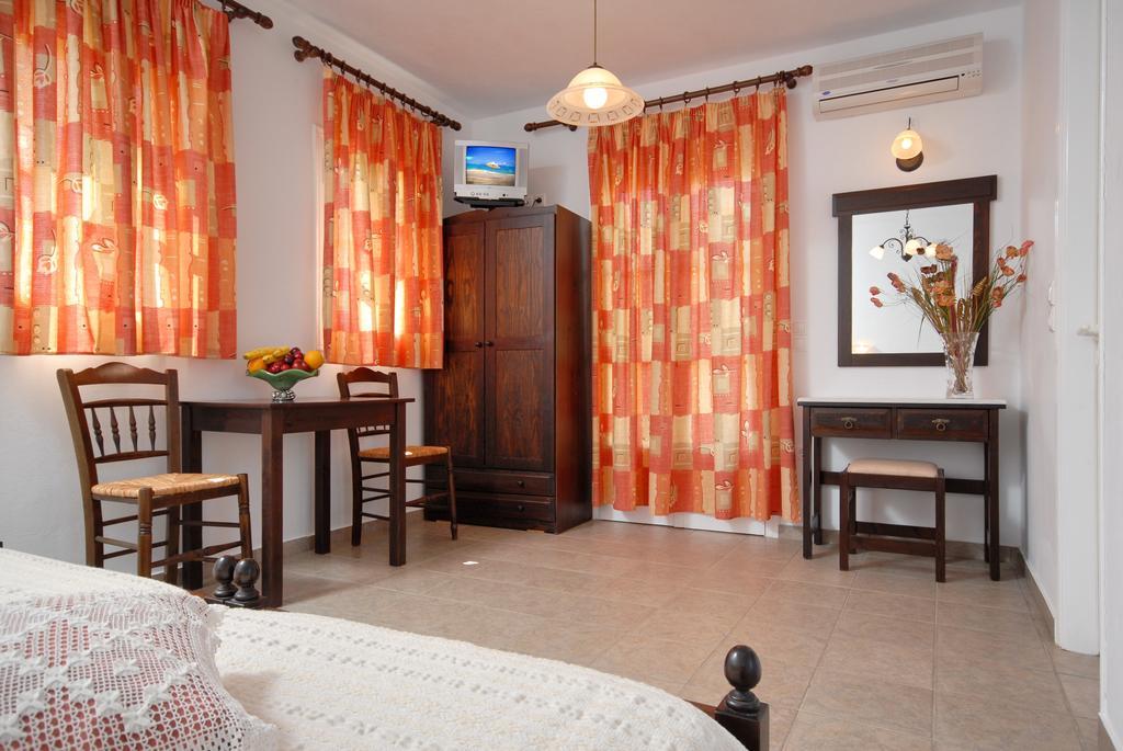 Sea Melody Studios Плака Экстерьер фото